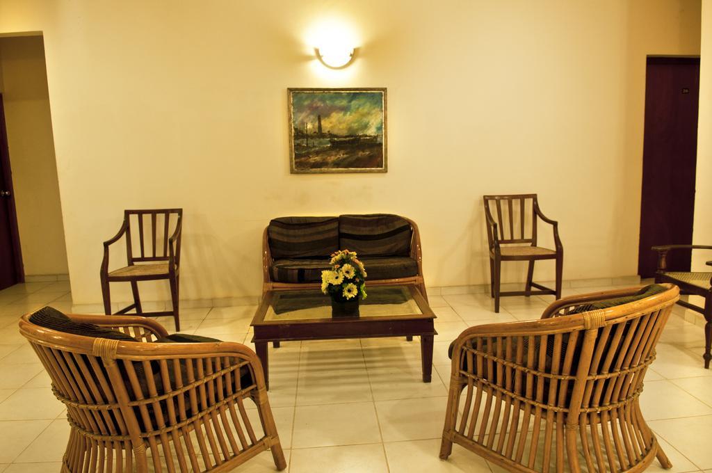 Hotel Sunflower Kataragama Quarto foto