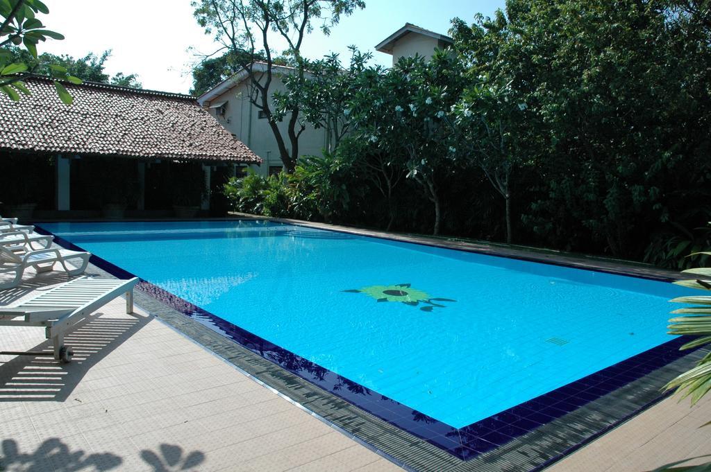 Hotel Sunflower Kataragama Exterior foto